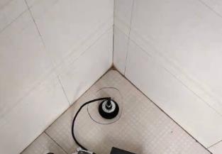 阿鲁科尔卫生间漏水维修之 loft 夹层储藏室毗邻暗管渗水哪家好，推荐诚匠小爱修缮